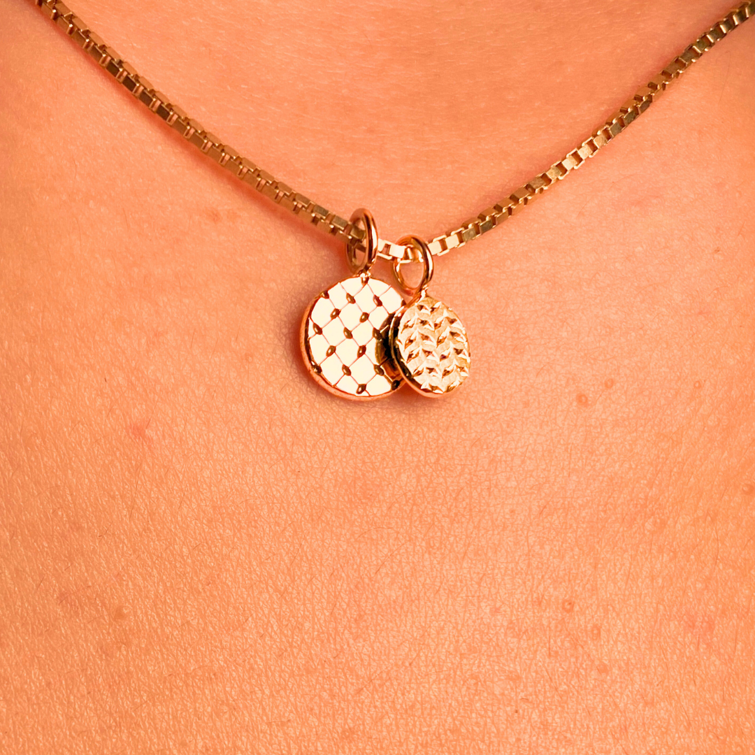 Keffiyeh Charm 012